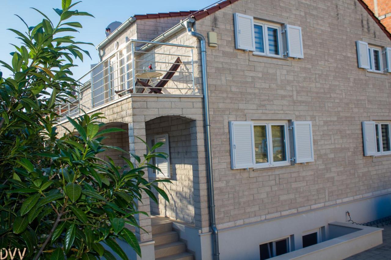 Apartmani My Way, Tribunj Free Parking Free Bicycles Exterior photo